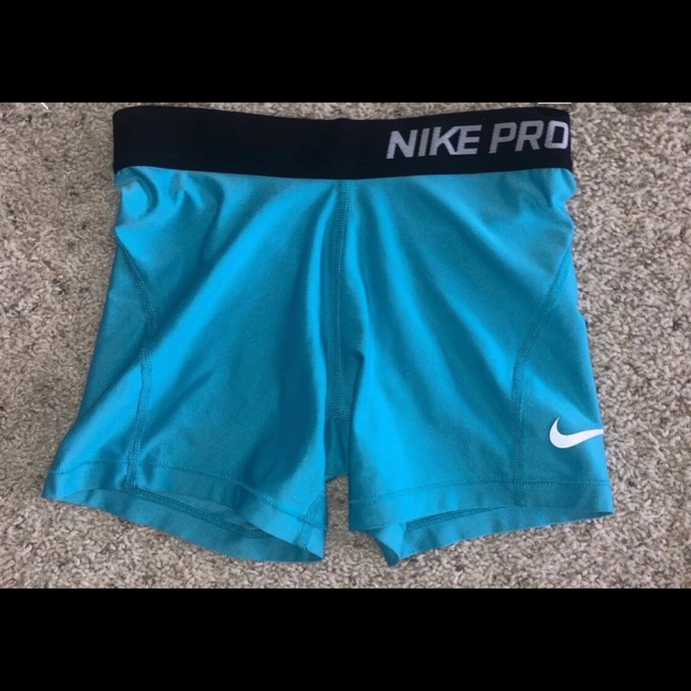 nike pro